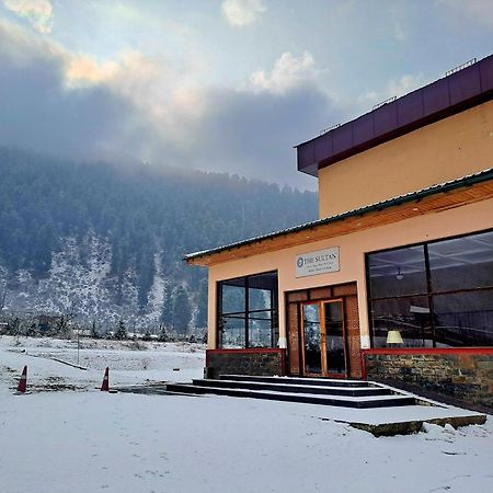 The Sultan Resort Kulan Exterior photo