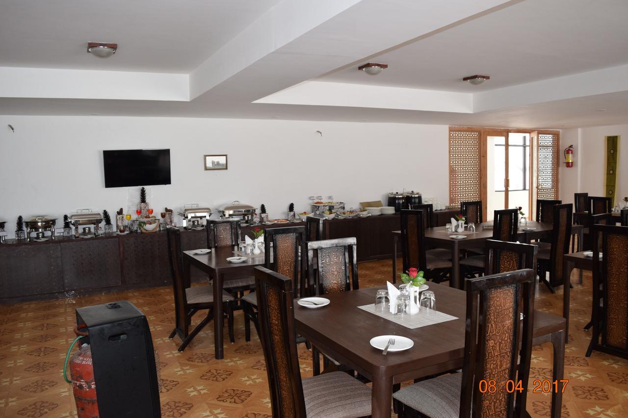 The Sultan Resort Kulan Exterior photo